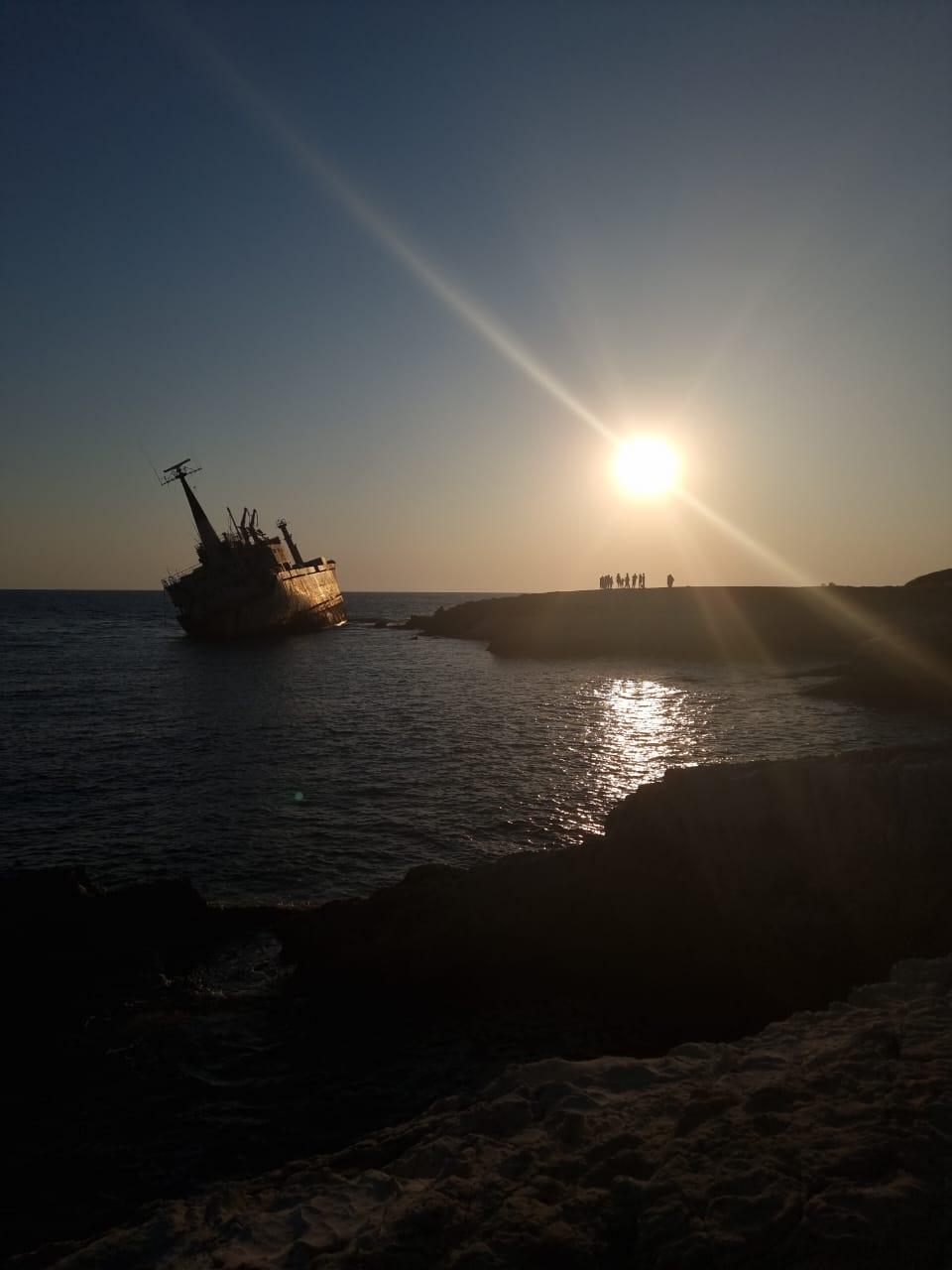 Schiffswrack EDRO III bei Paphos im Sonnenuntergang